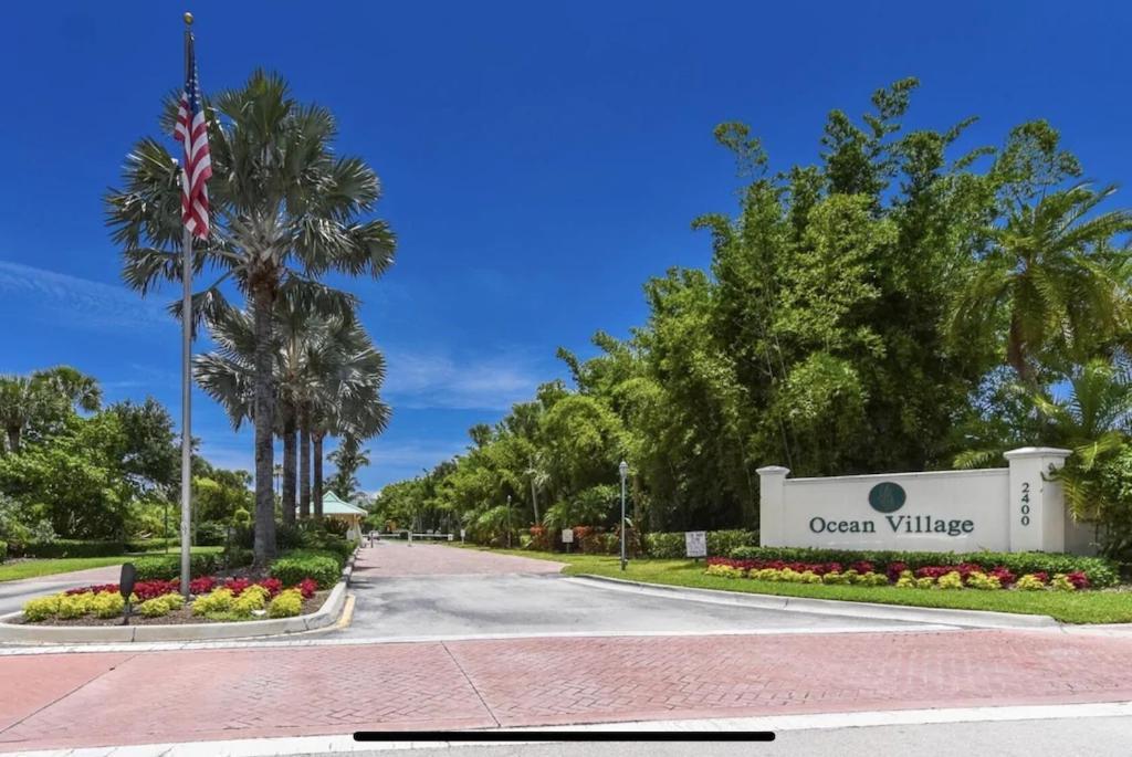 Oceanfront Tropical Paradise Fort Pierce Exterior foto